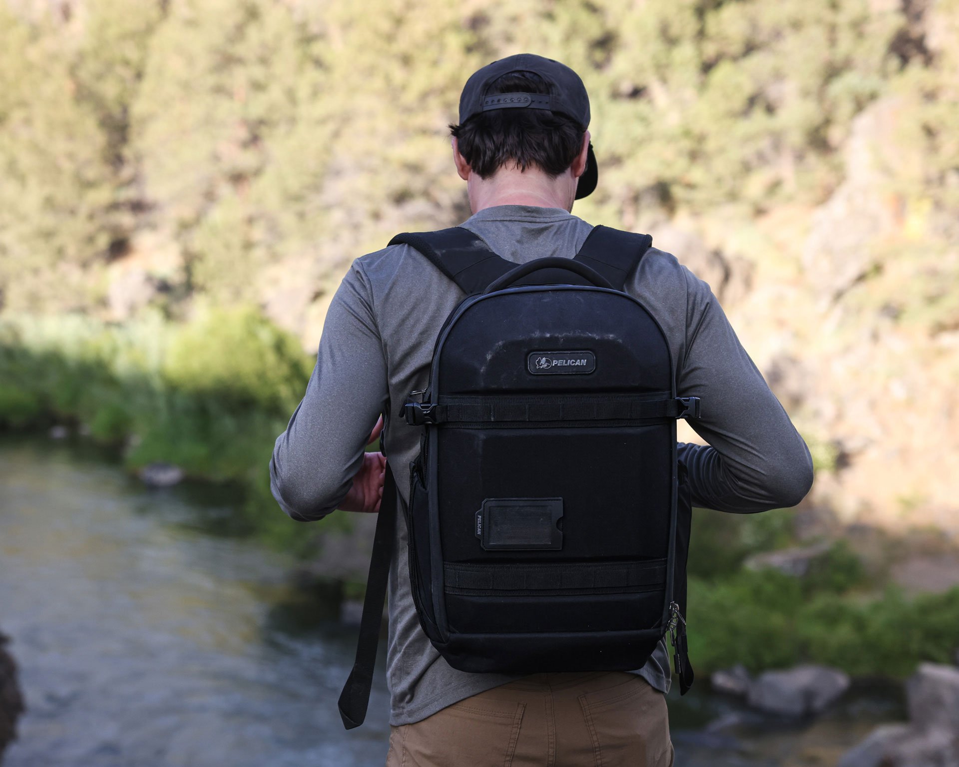 pelican aegis 18l lifestyle 02